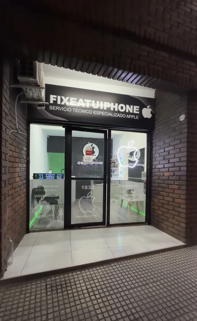 Fachada real de FixeaTuIphone en Caballito