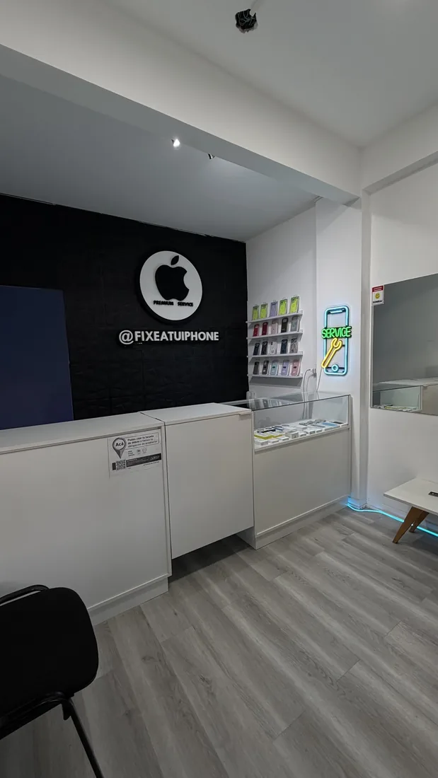 Interior real del local FixeaTuIphone
